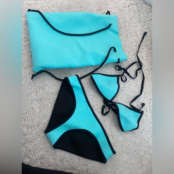 Original Triangl Triangle Bikini!!! - Picture 1 of 5